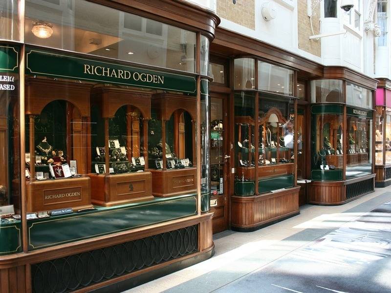 facade boutique commercial